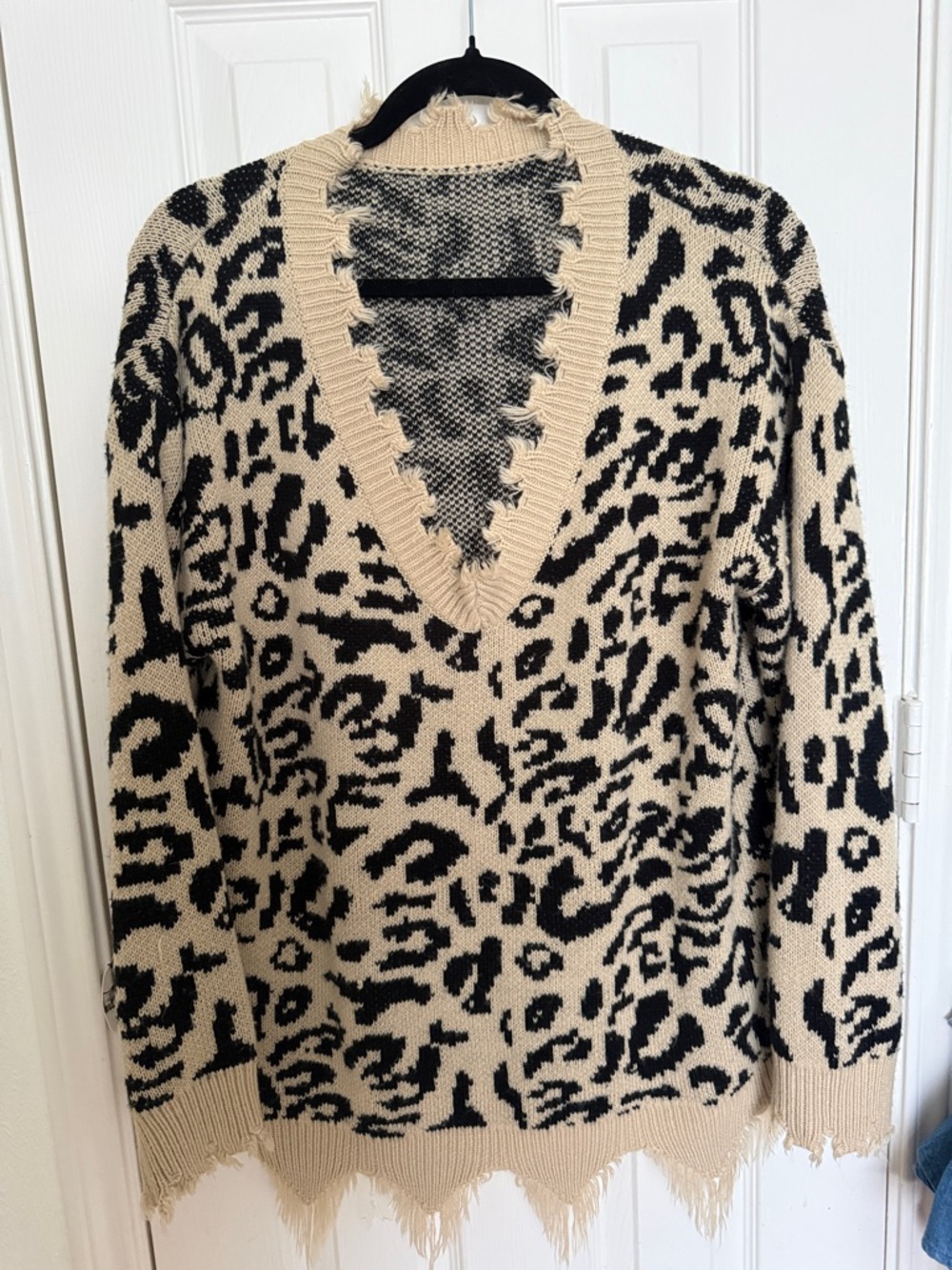 Women’s Distressed Leopard-Print V-Neck Sweater - Beige/Black